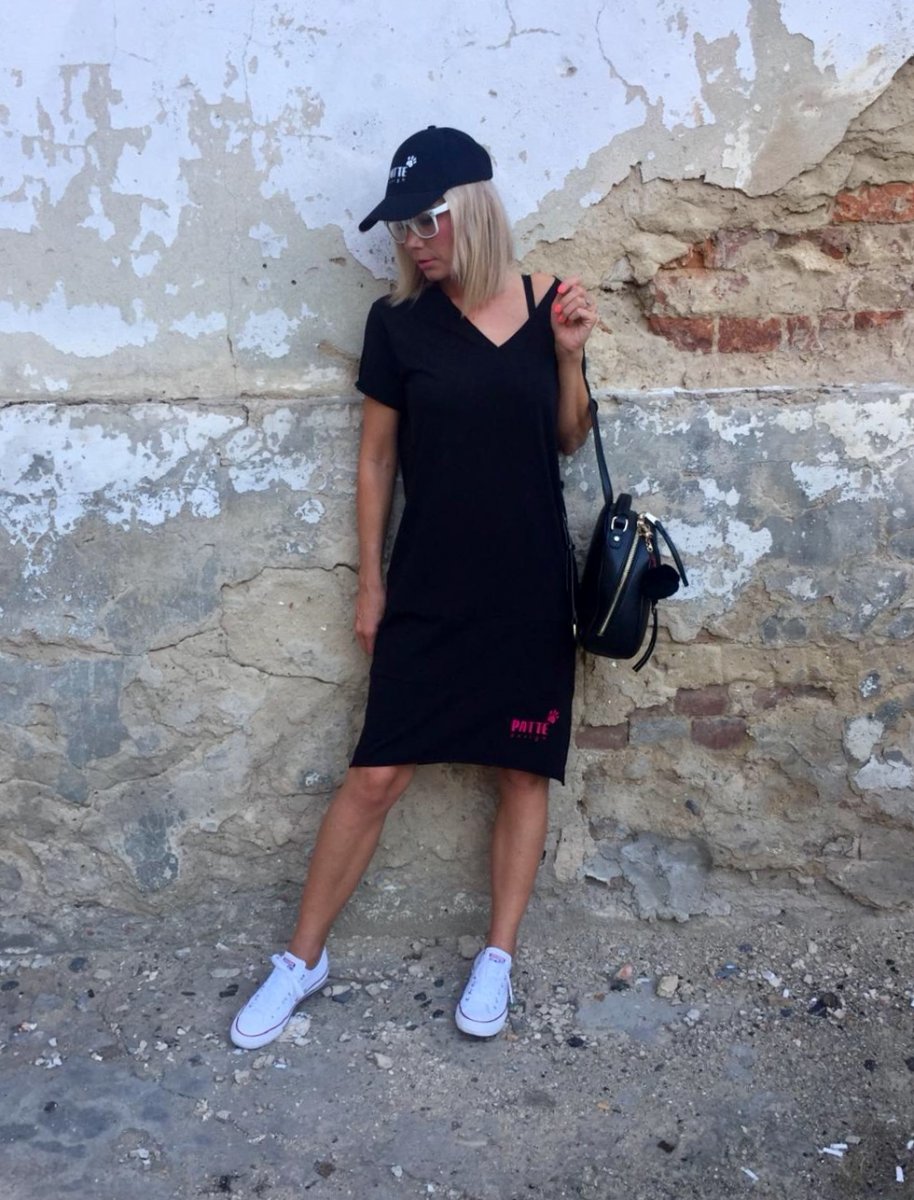 Černé pohodlné šaty