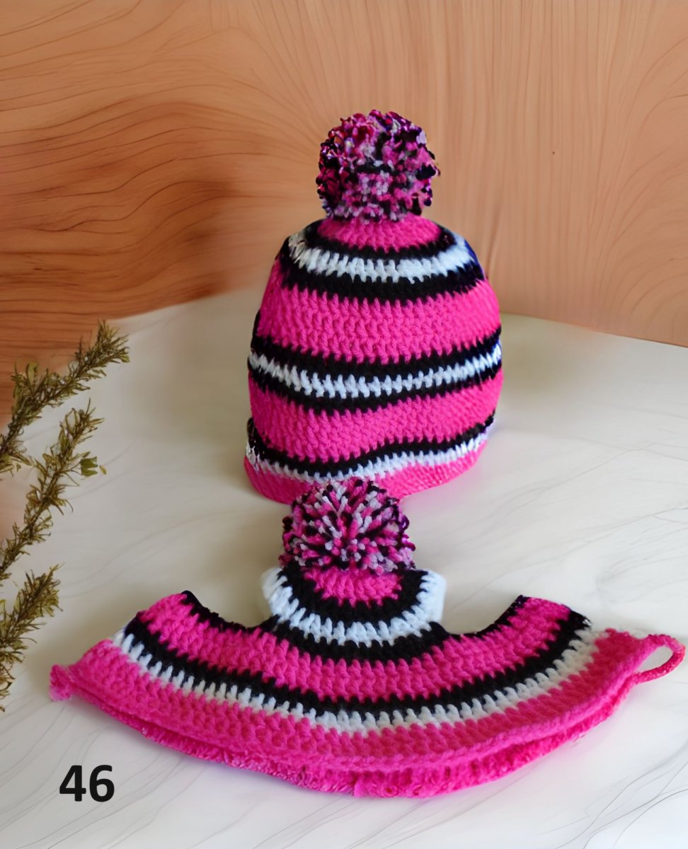 Háčkovaný set pro koně a jezdce