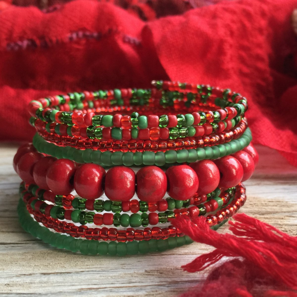 Náramek dřevečkovník jeřabinkový