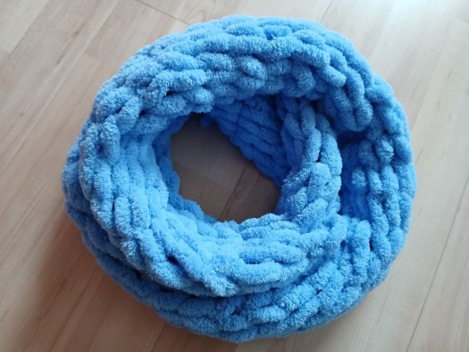 Měkký pletený nákrčník puffy - nebesky modrá SLEVA 