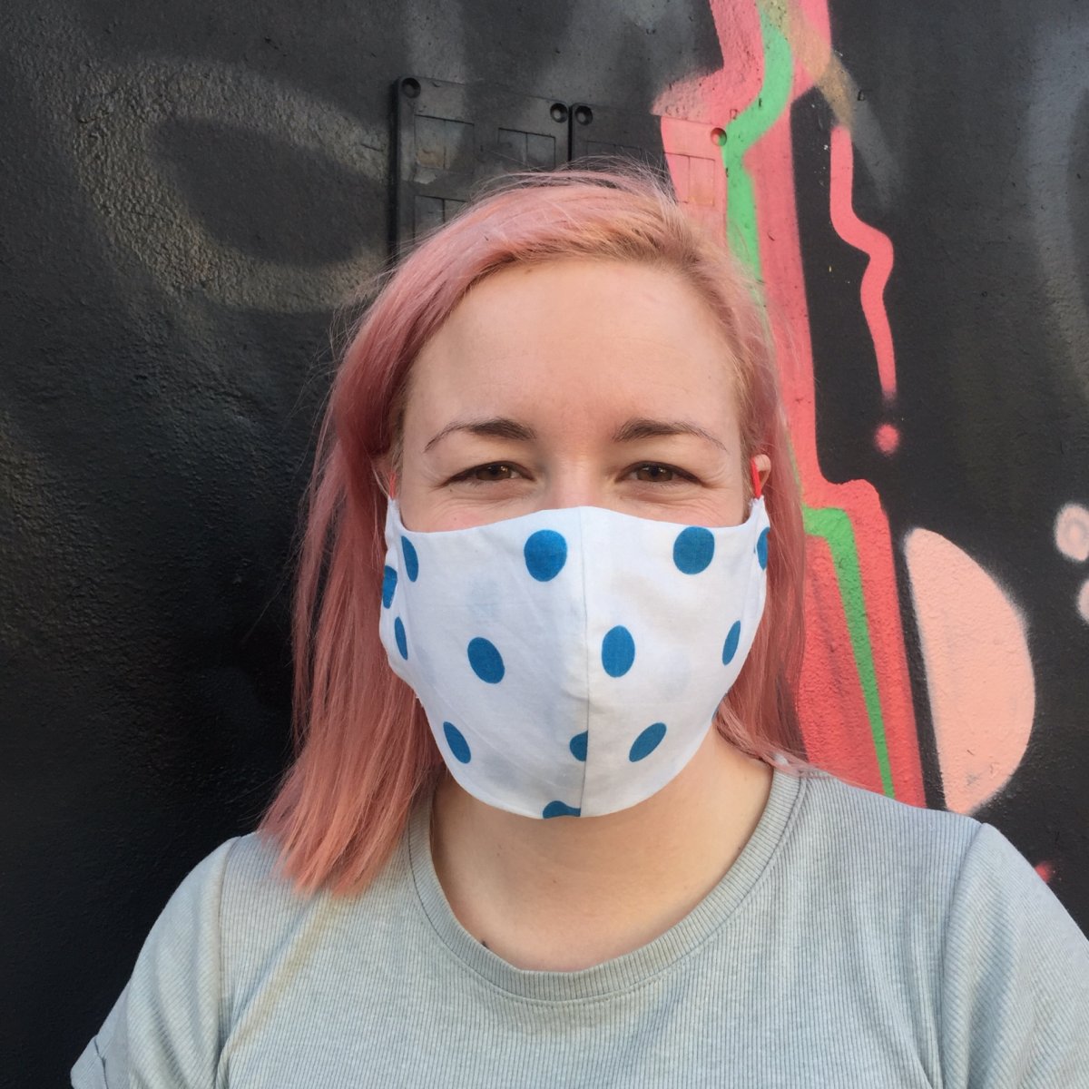 Rouška puntíkovaná  2