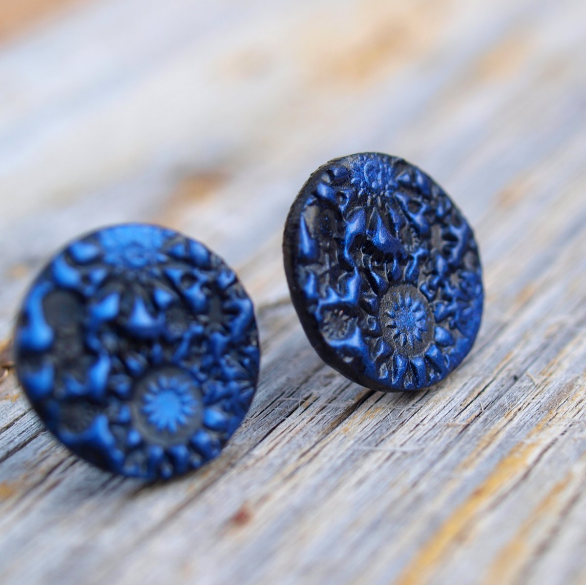 Puzetky - kytičky tmavě modré