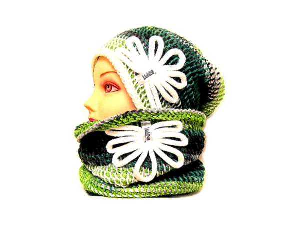 SOUPRAVA ČEPICE A NÁKRČNÍKU S APLIKACÍ