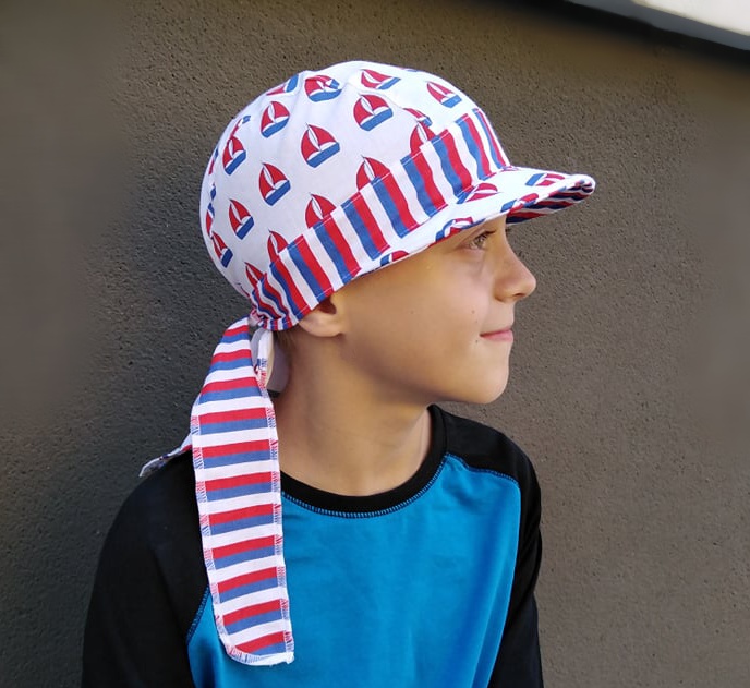 pirát čepice s kšiltem lodičky a proužky