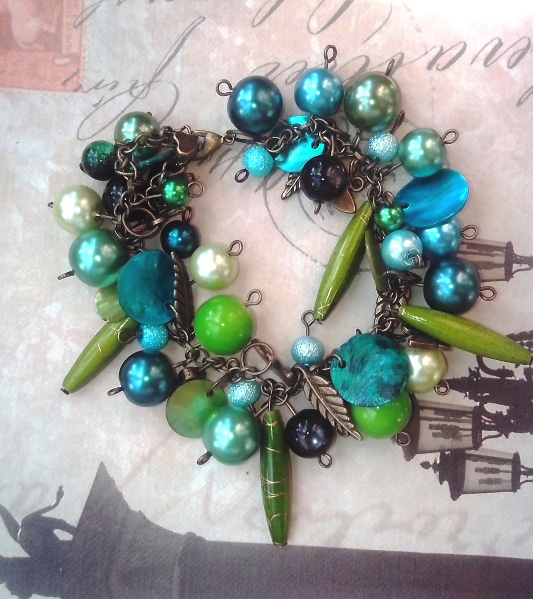 Zelený náramek-cinkáček