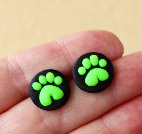 neonové tlapky .. pecičky