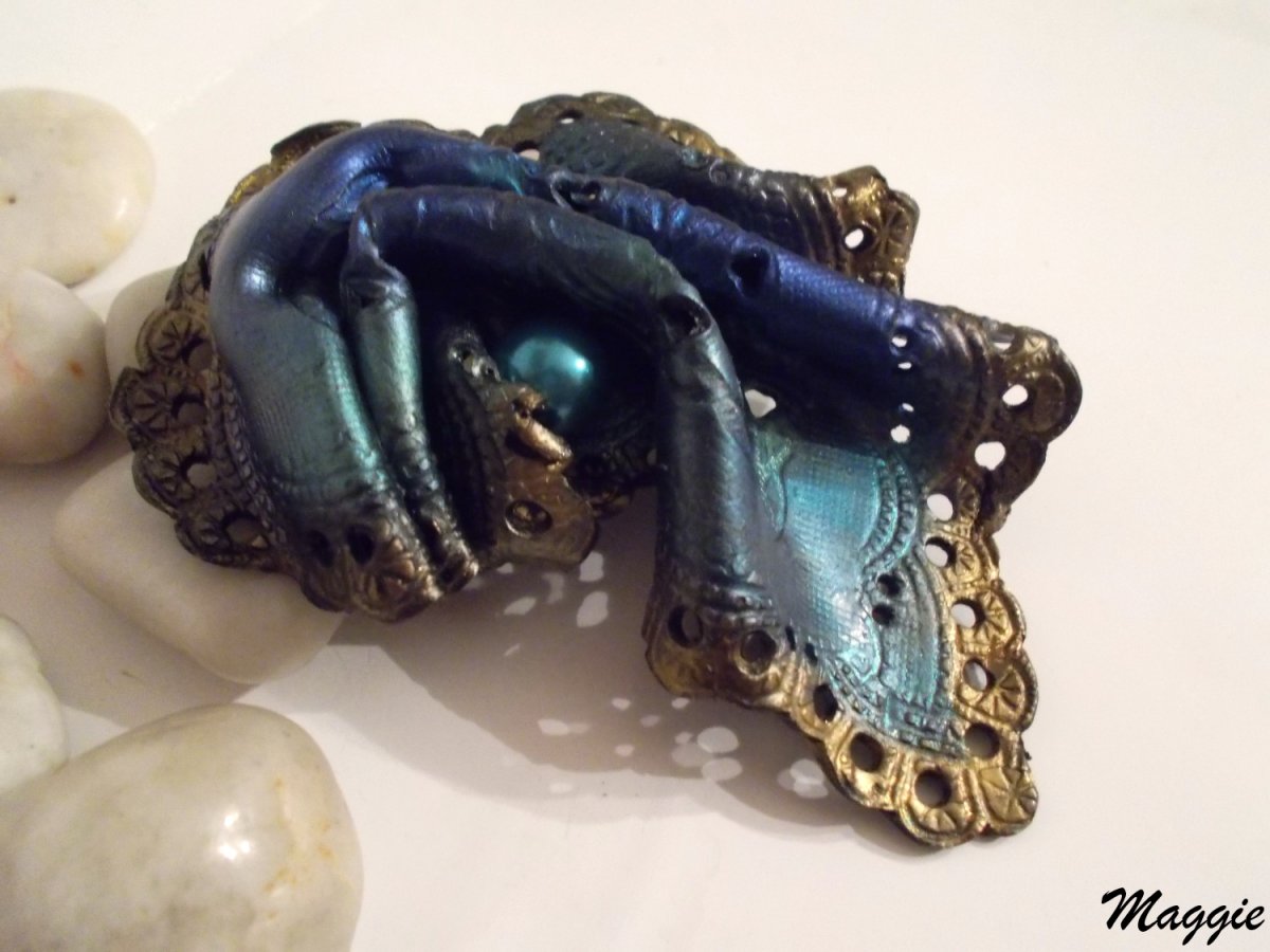 Brož - šáteček modrozlatý