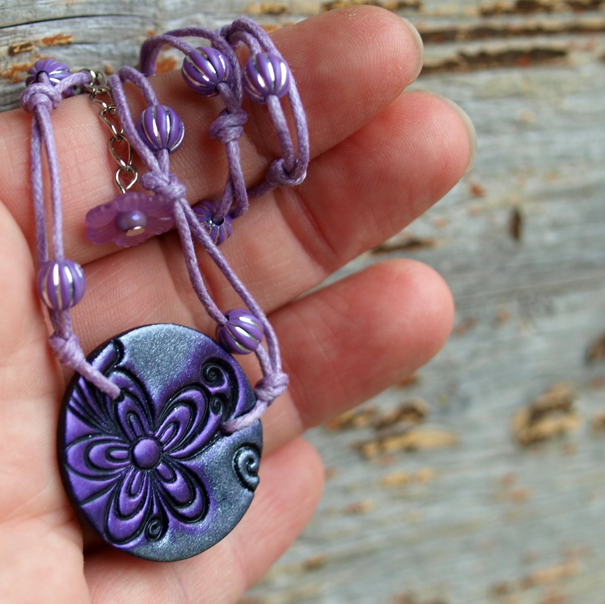 Náhrdelník - kytkovaná