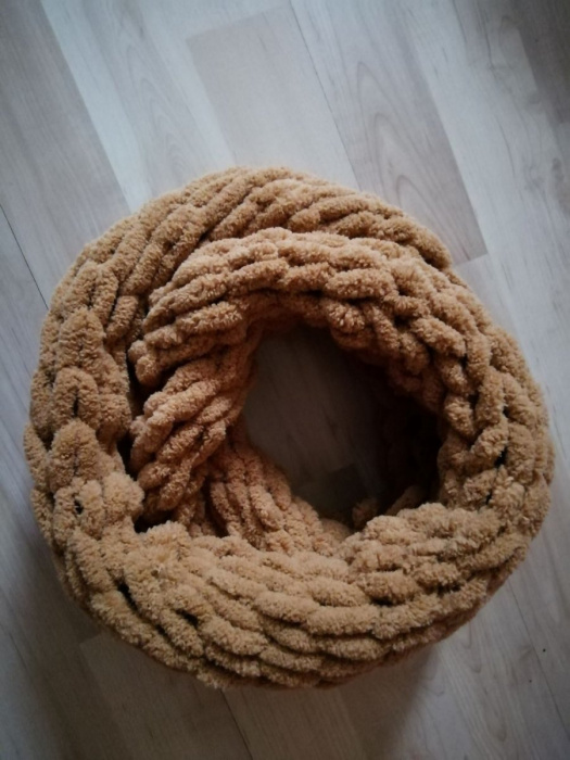 Měkký pletený nákrčník puffy - světle hnědá - skořicová