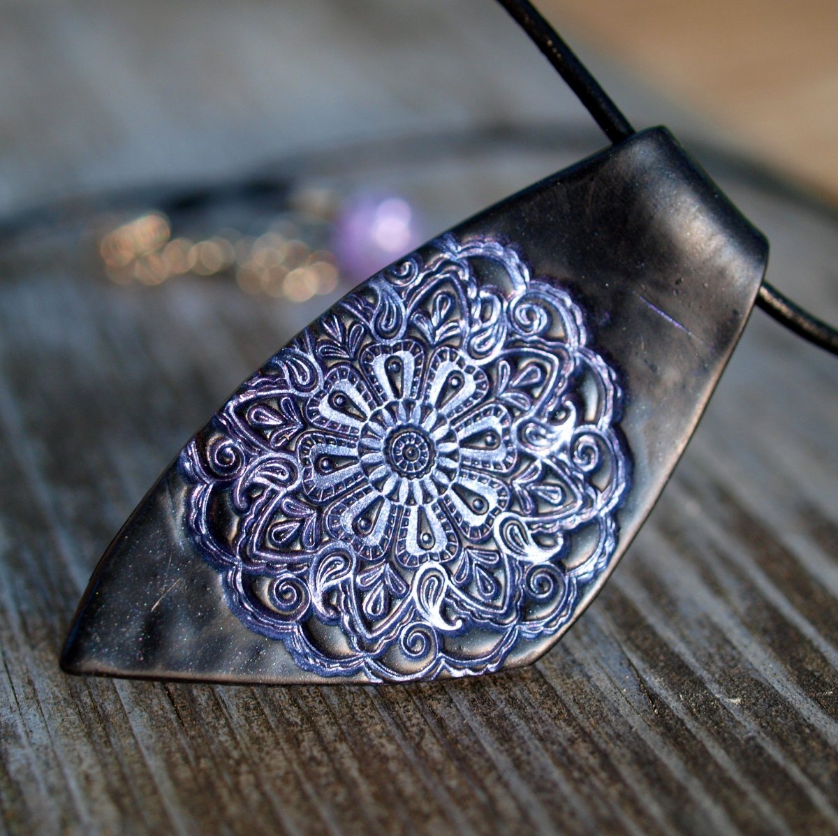 Náhrdelník - Se stíny