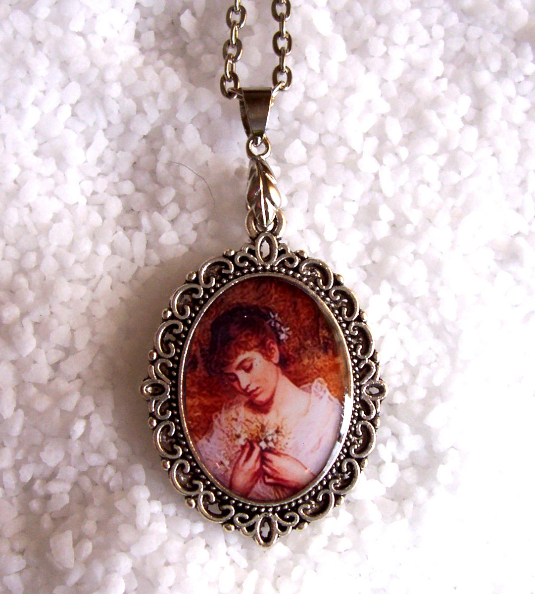 Náhrdelník z pryskyřice