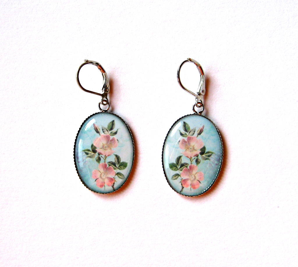 Šípková růže zasvěcena Afroditě.