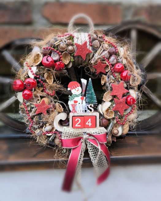 Věneček s otáčecím kalendářem