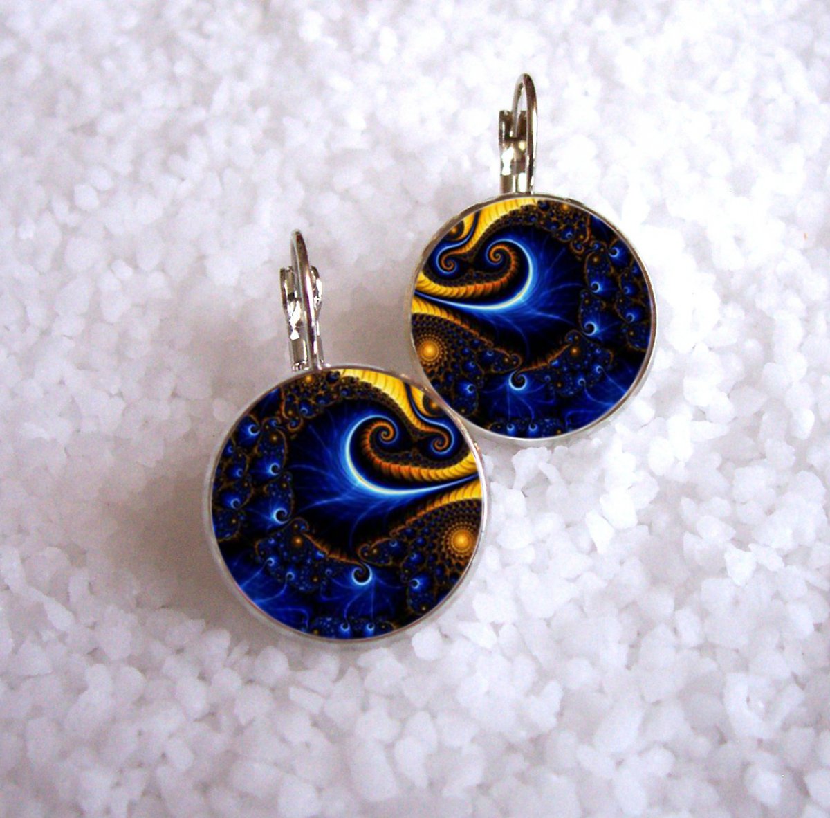 Náušnice z pryskyřice