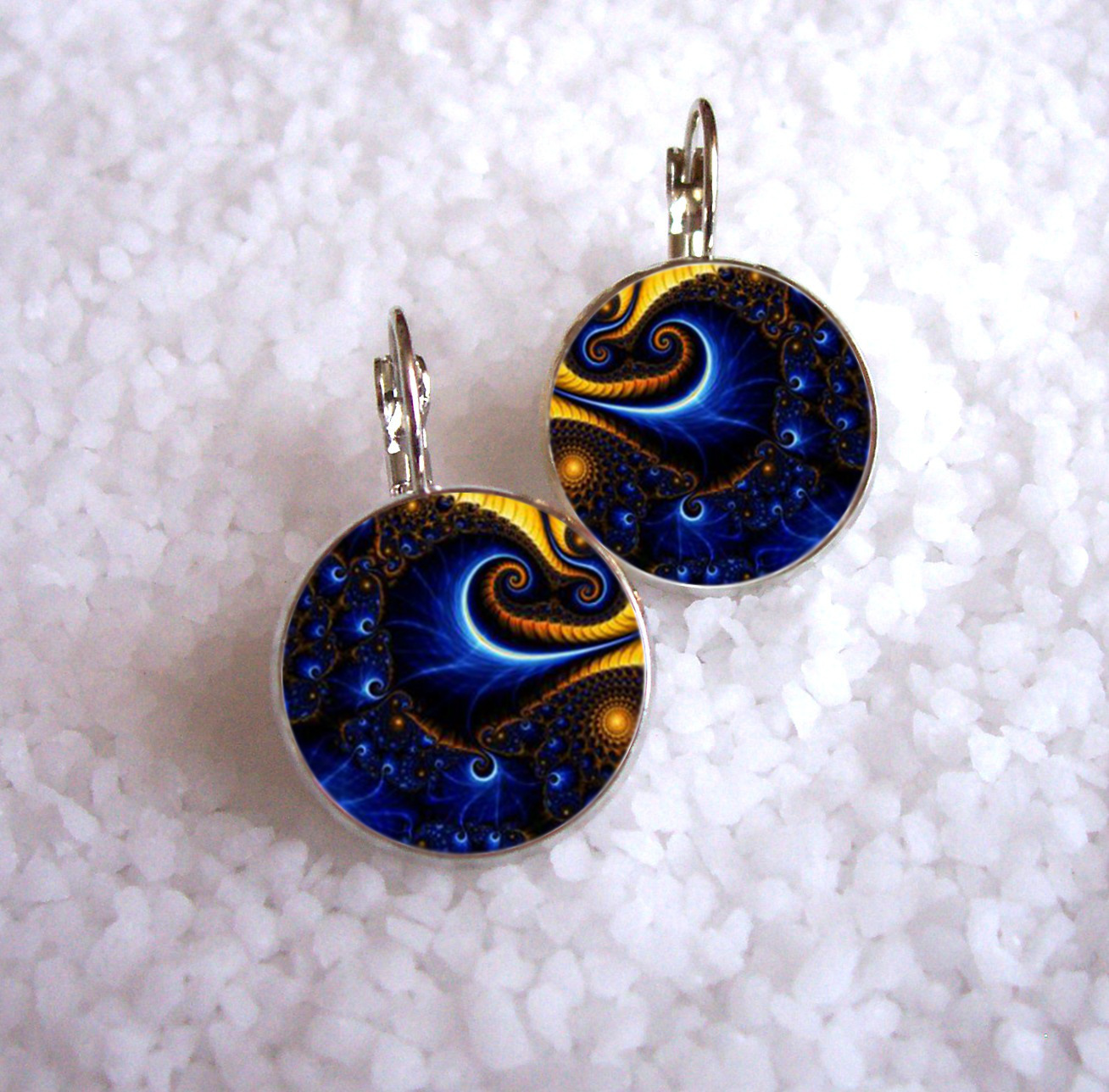 Náušnice z pryskyřice