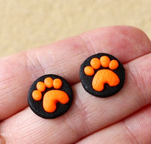 neonové tlapky .. pecičky