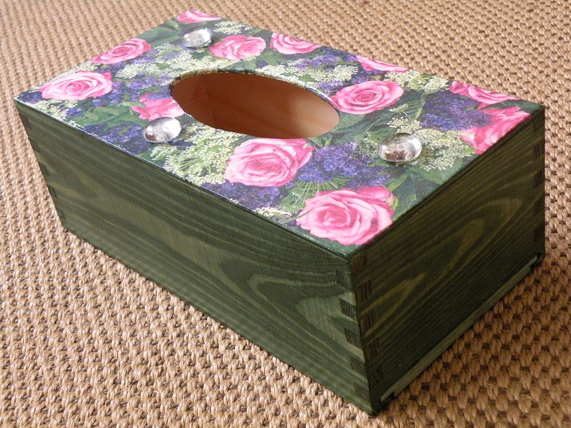 Krabička na kapesníky - Růže s rosou
