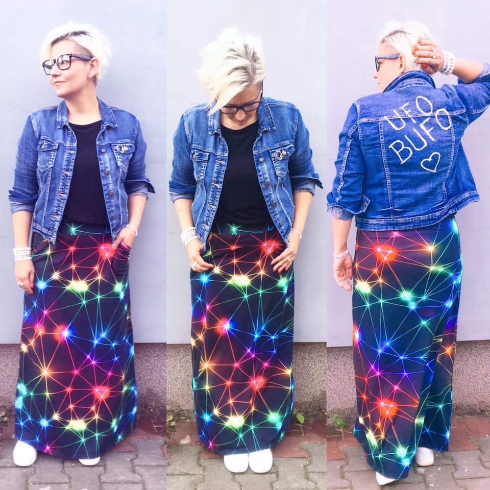 Dlouhá sukně s kapsami vesmír S - XXL