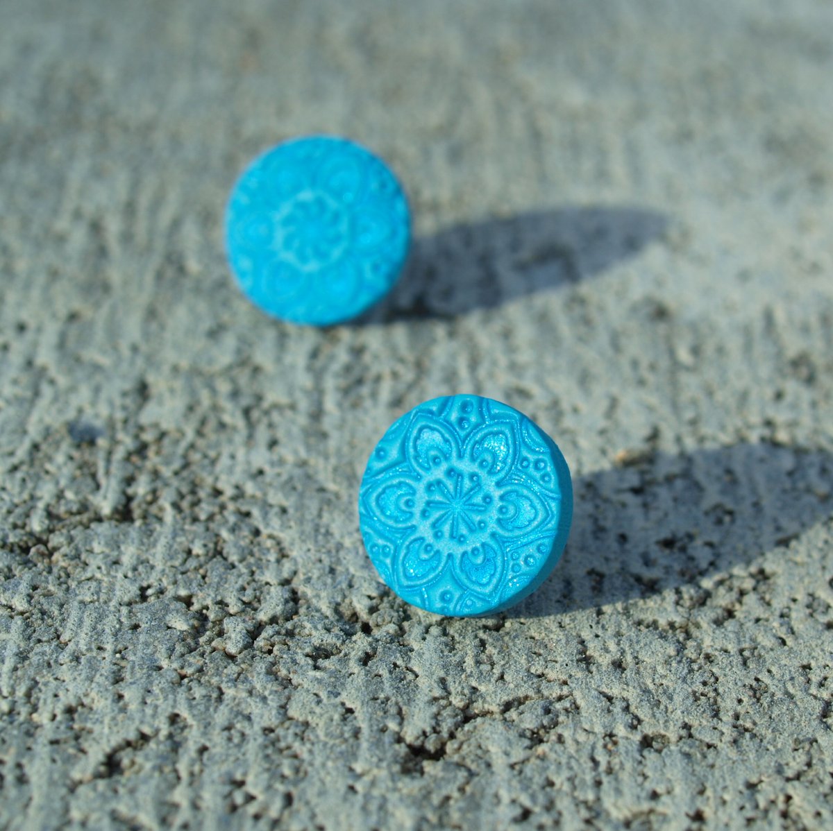 Puzetky - tyrkysové