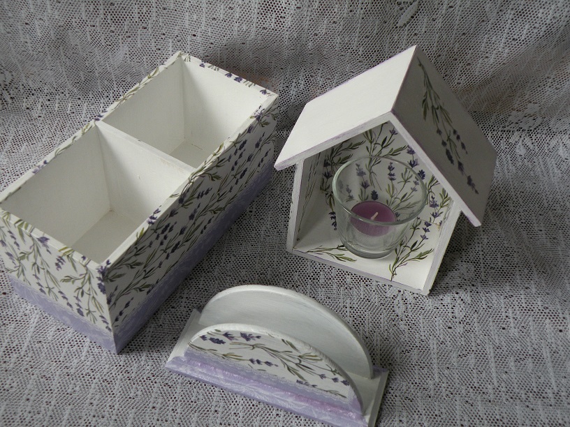 Stojánek na ubrousky,obálky levandulky