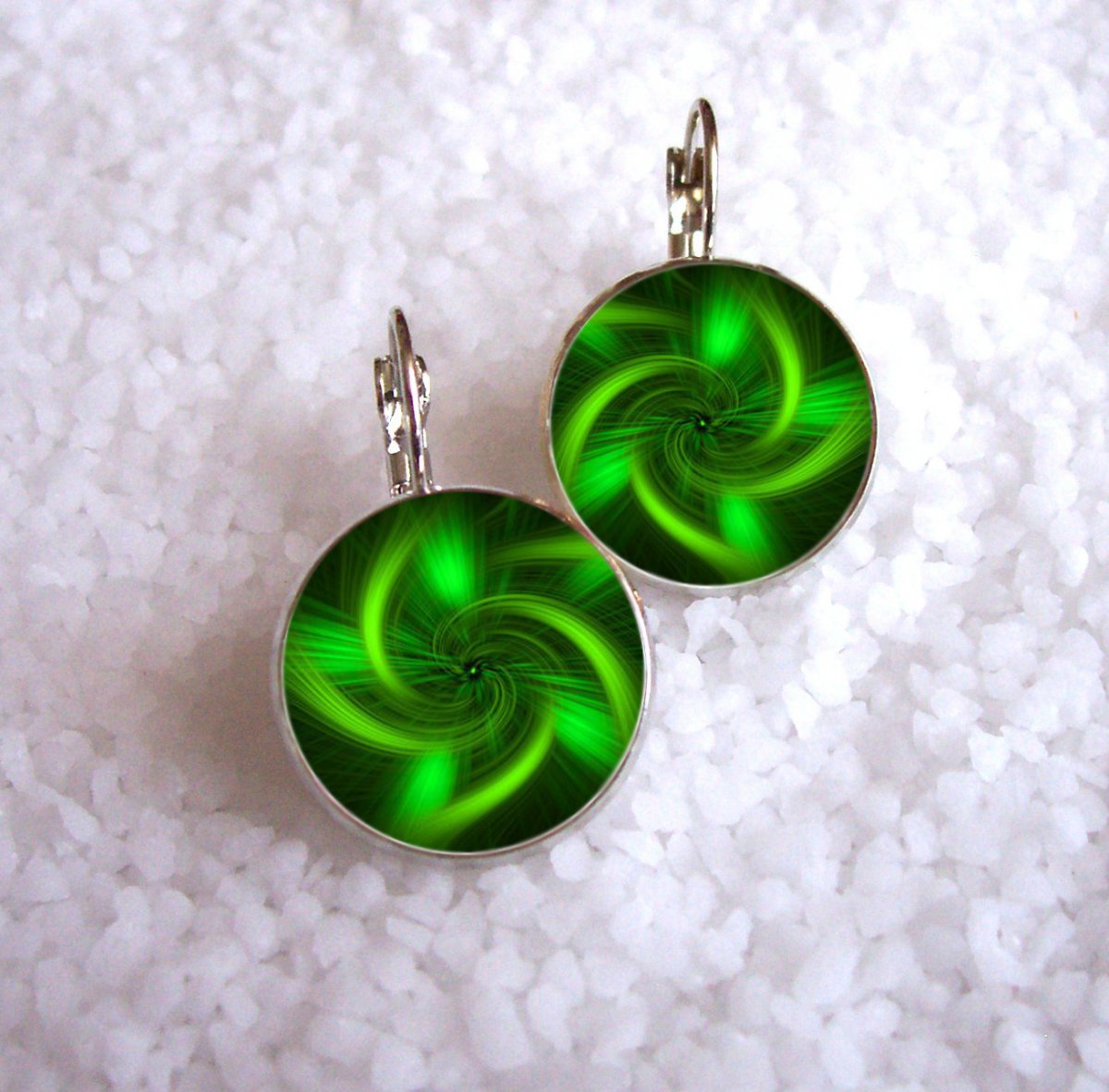 Náušnice z pryskyřice