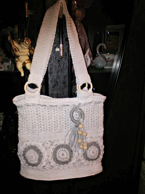 Háčkovaná kabelka