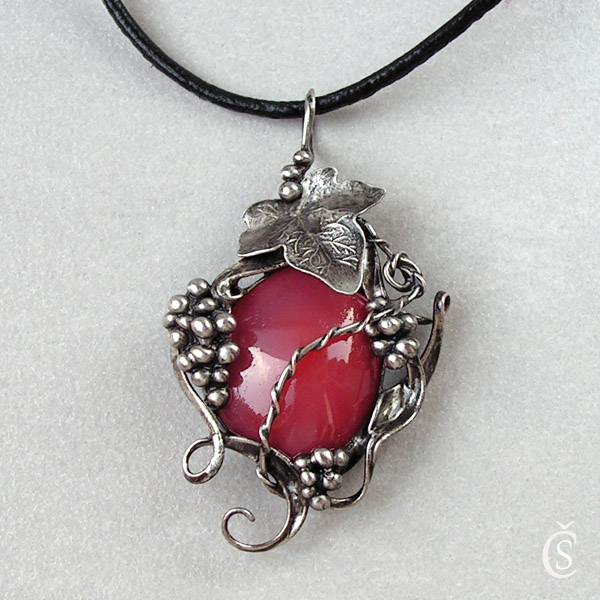 Vinobraní - Karneol Botswana