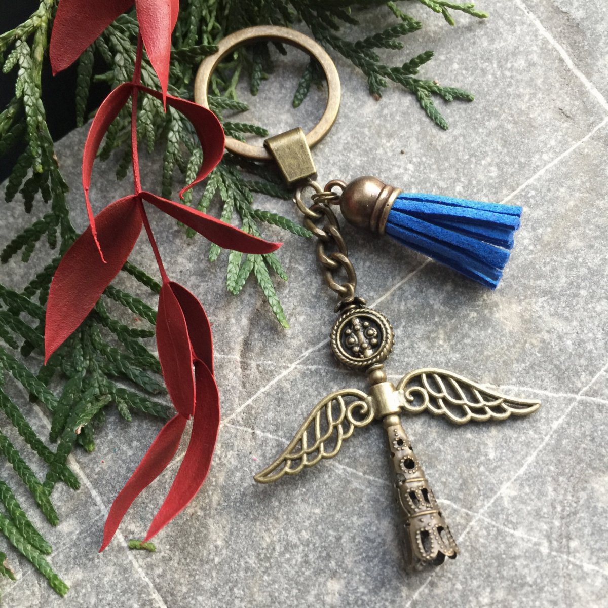 Anděl s modrým střapcem