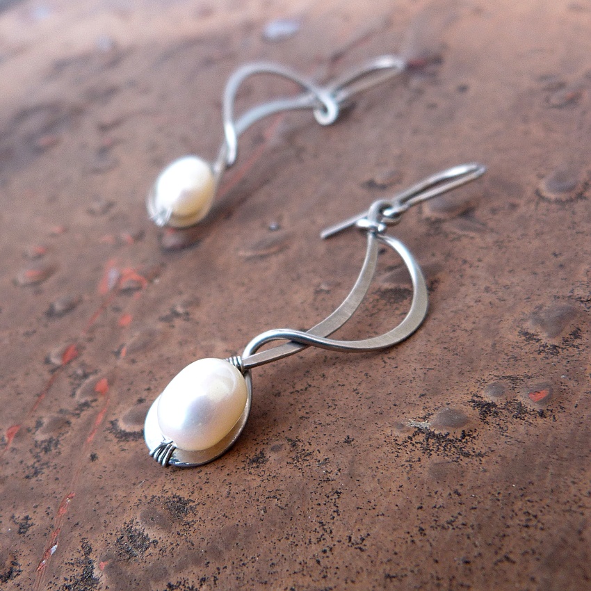 Náušnice Vlnky s perlami