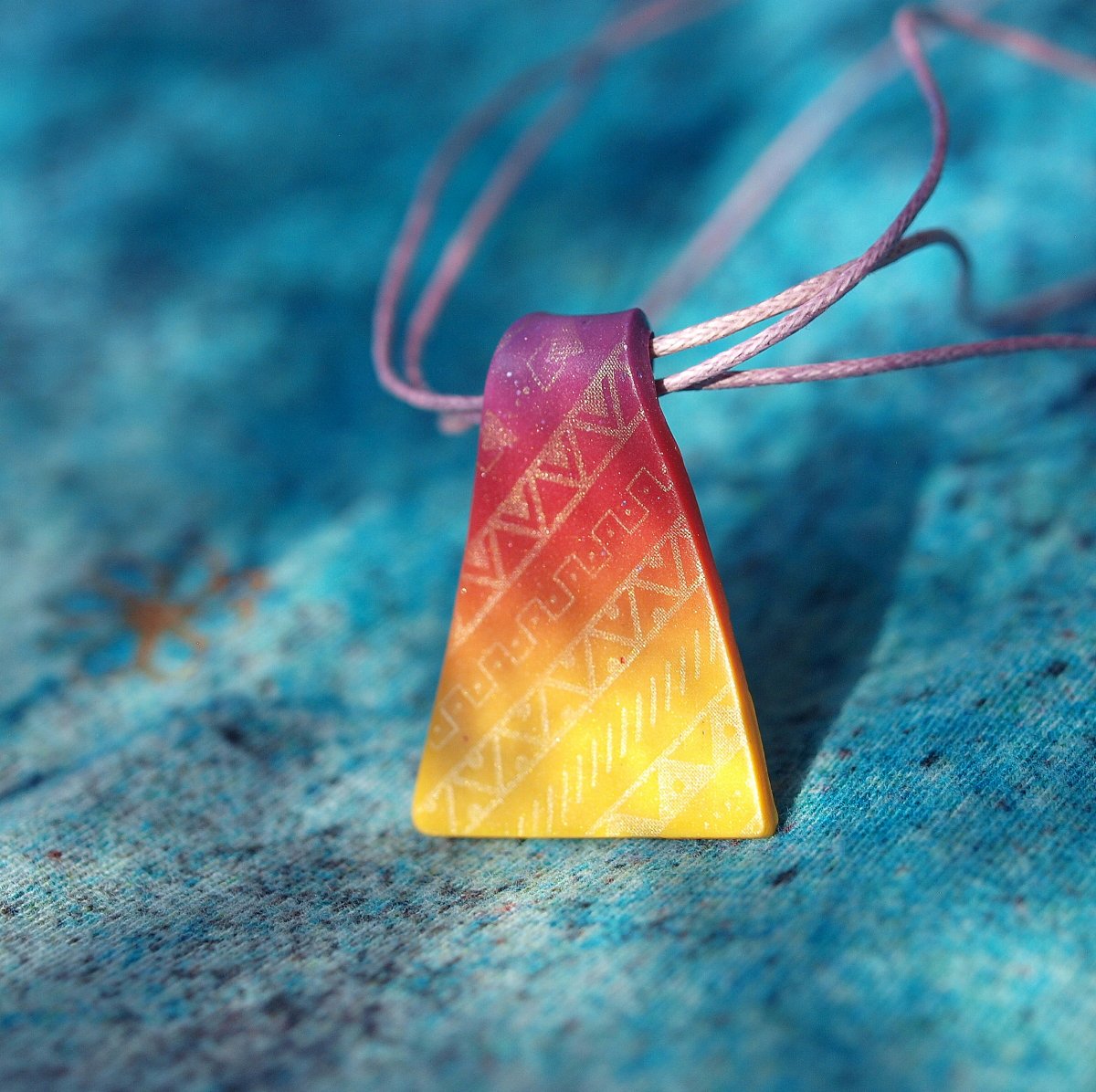 Náhrdelník - Duhový