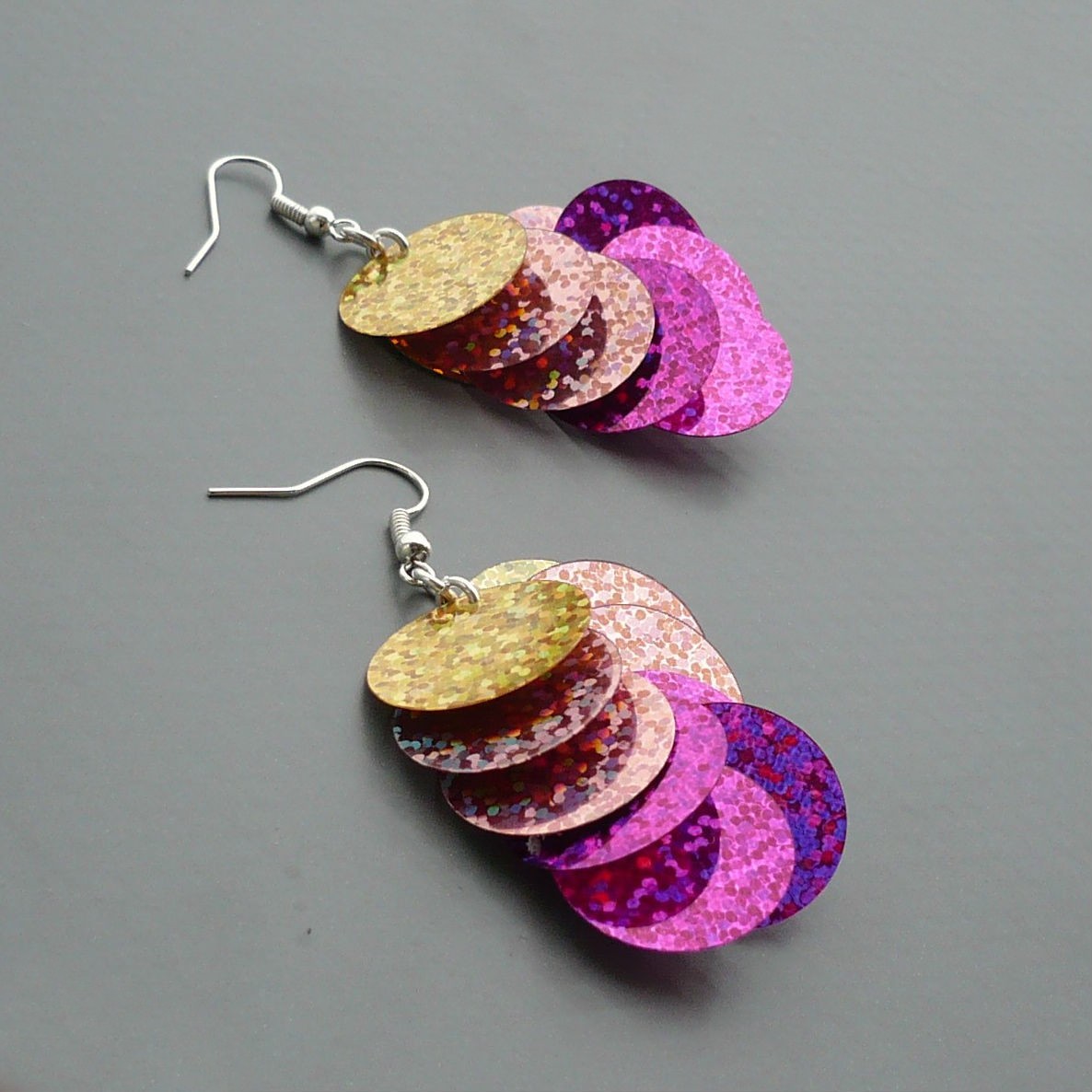 Večerní flirt - vrstvené flitrové náušnice