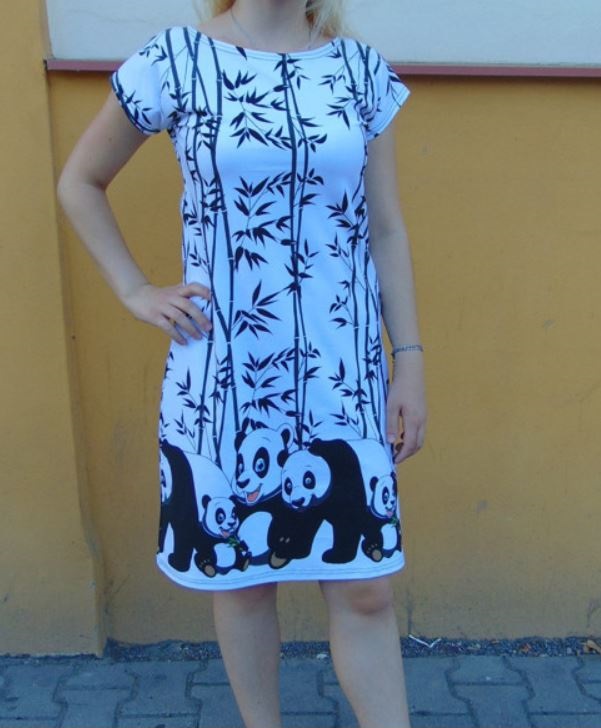 ŠATY PANDY NA BÍLÉ S - XXXL