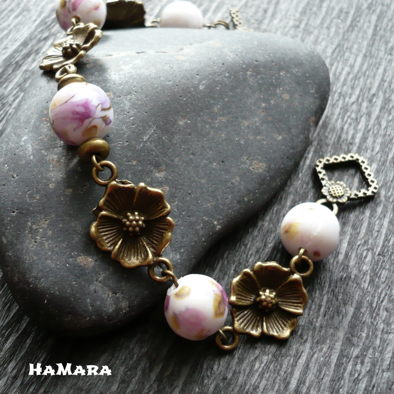 Květinky s růžičkami