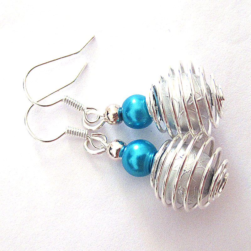 Stříbrno-tyrkysové