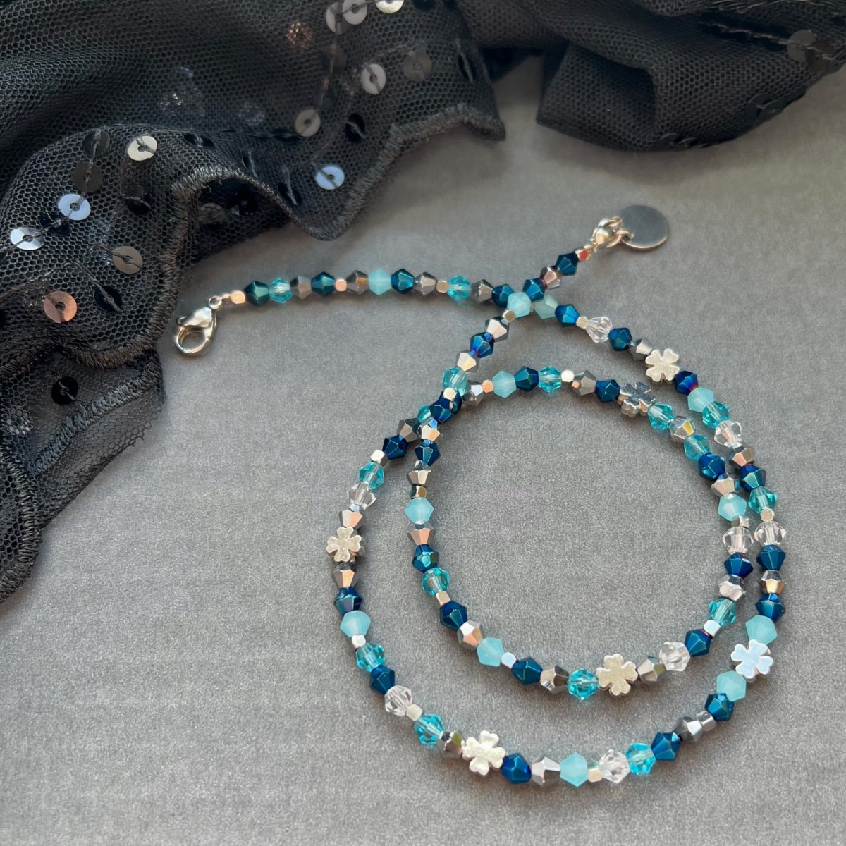 Půlnoční korálky