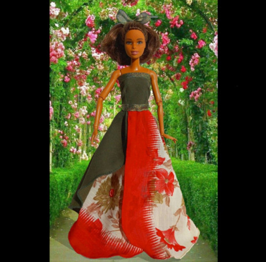 úzké barevné šatičky pro Barbie