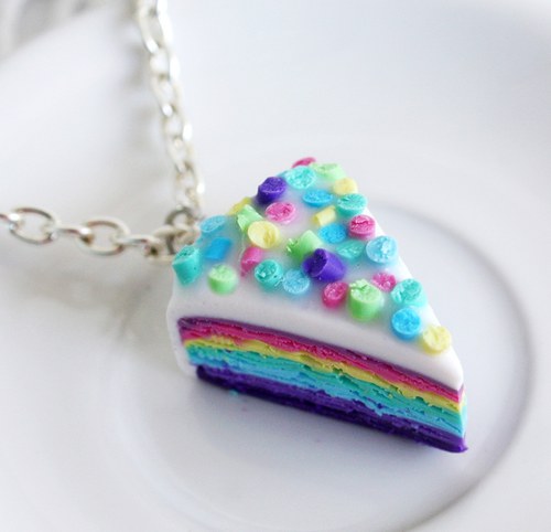 duhový dortík na krk