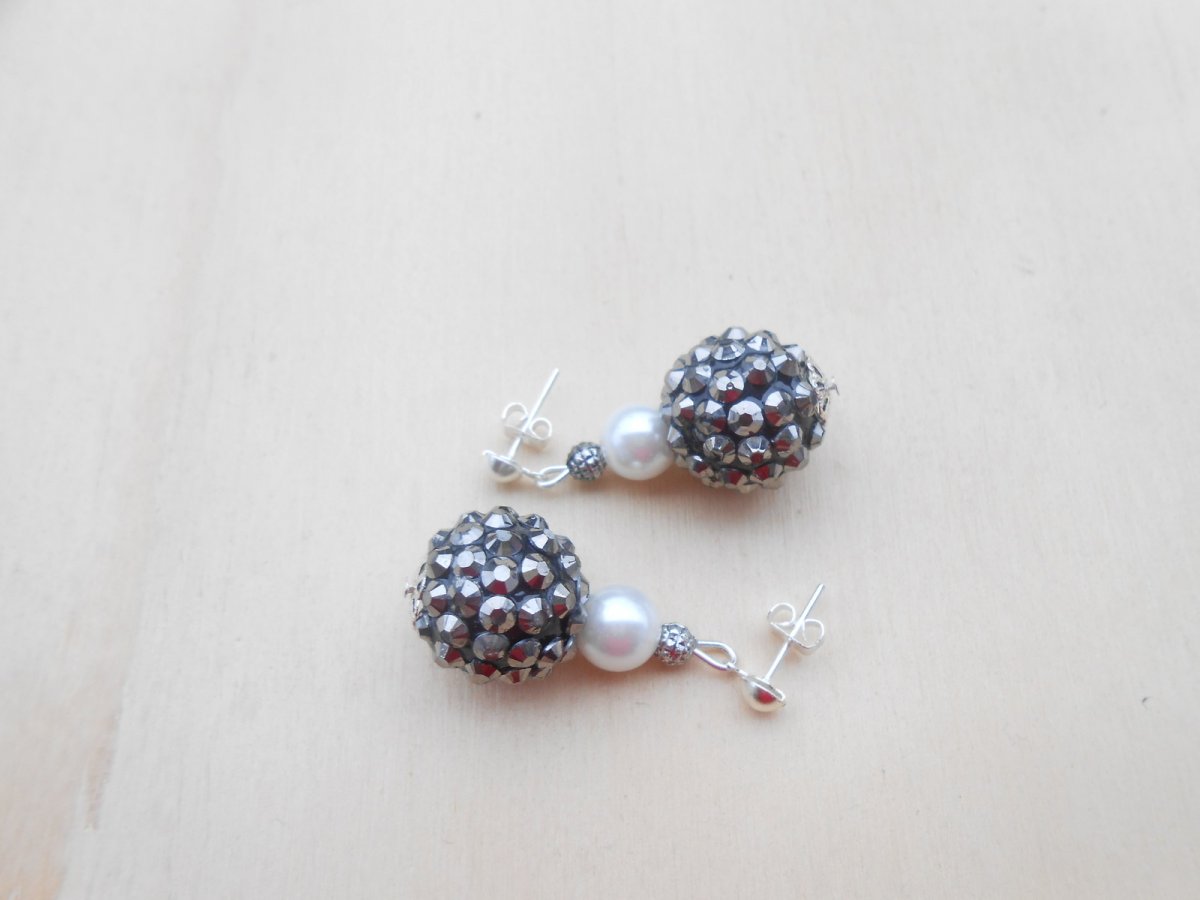 Náušnice šedé AB efekt (580/15)