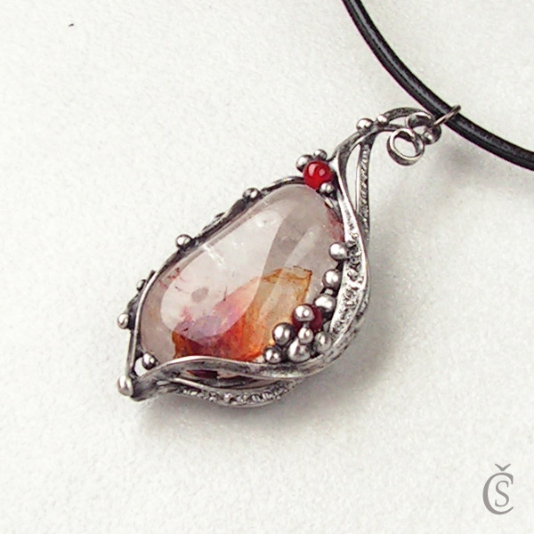 Rub a líc - Sagenit, Karneol