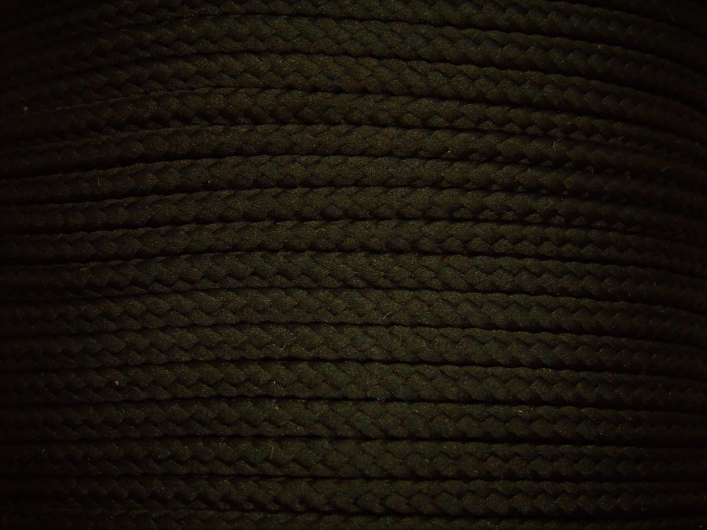 Loopy yarnmellow - černá - 0900