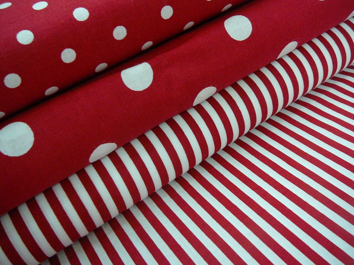 Bavlněná látka - metráž - bílý proužek na bordo - š. 150 cm