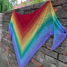 Duhové zachumlání - háčkovaný pléd
