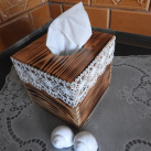Originální krabička na kapesníky s krajkou