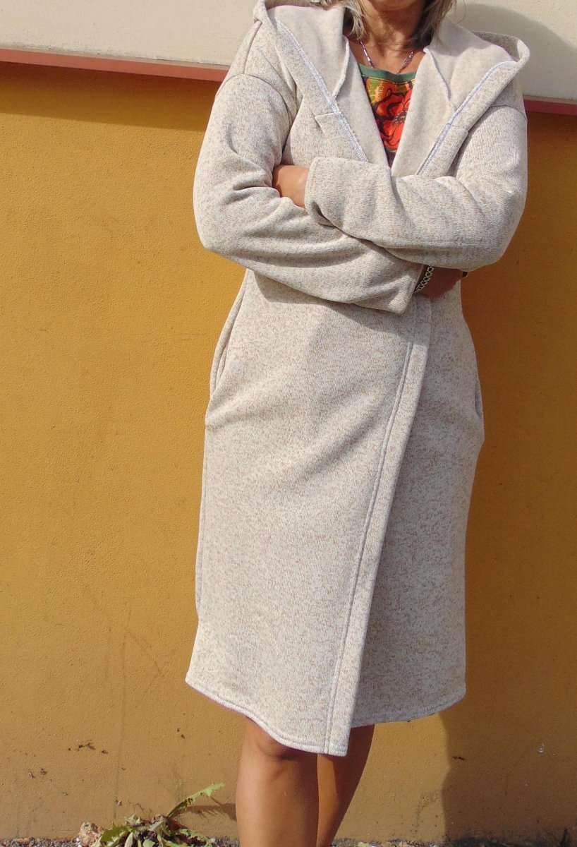 Svetro-přehoz s kapucí bez zapínání + pásek - barva béžóvá S - XXL