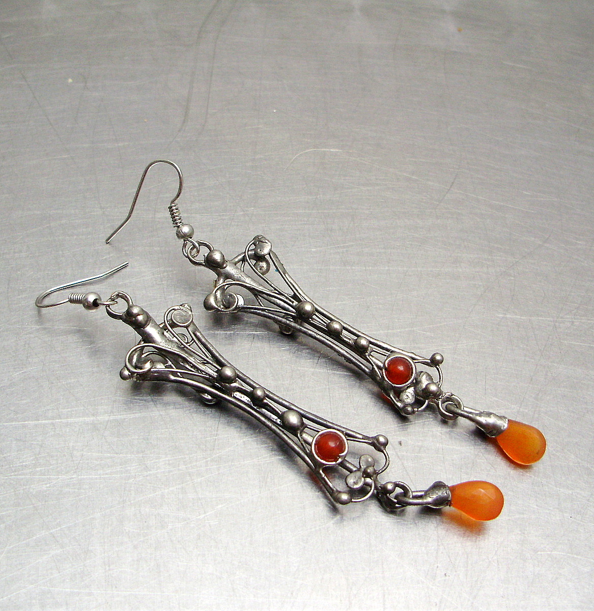 JEMNÉ KARNEOLKY - NÁUŠNICE