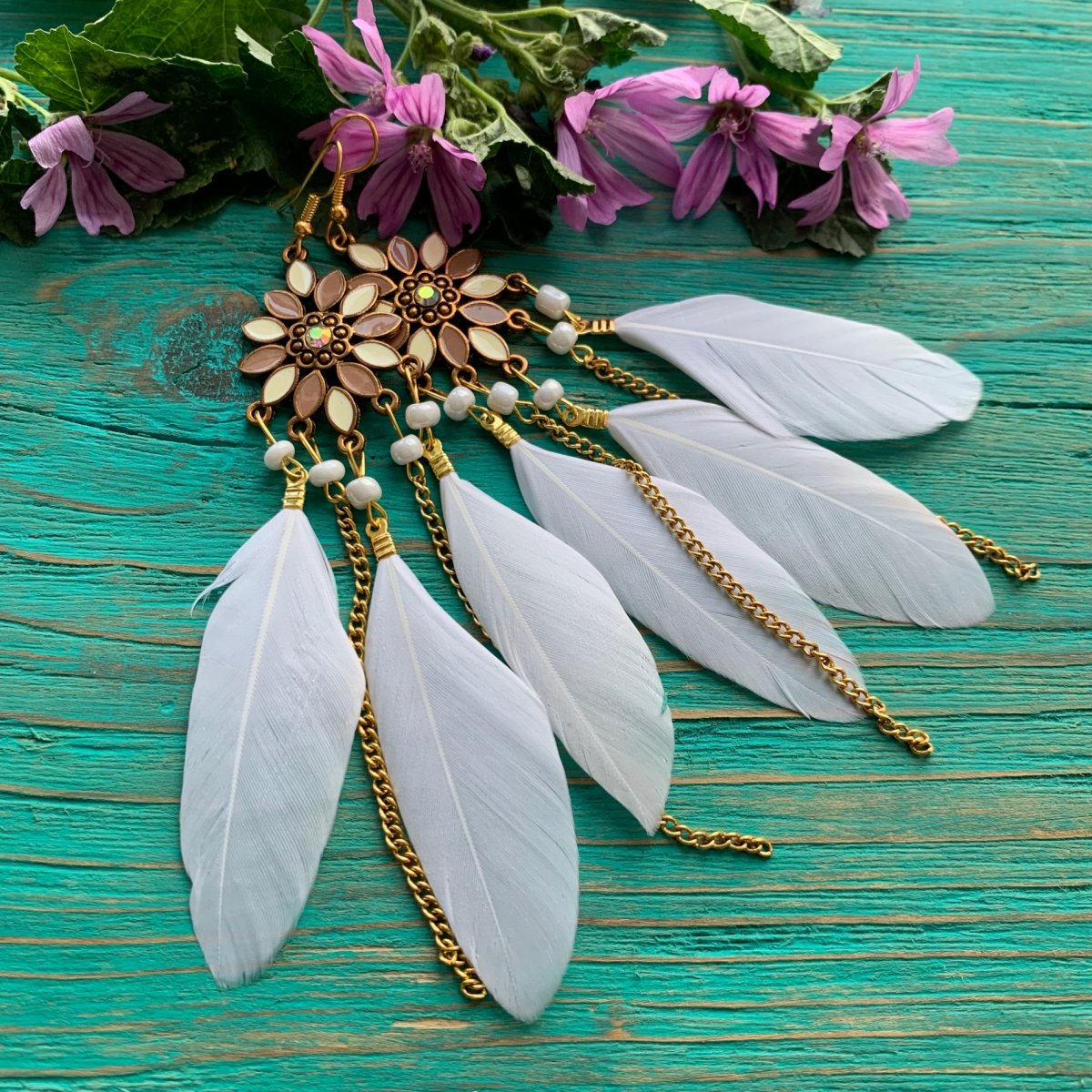 Peříčkové bílé náušnice 2