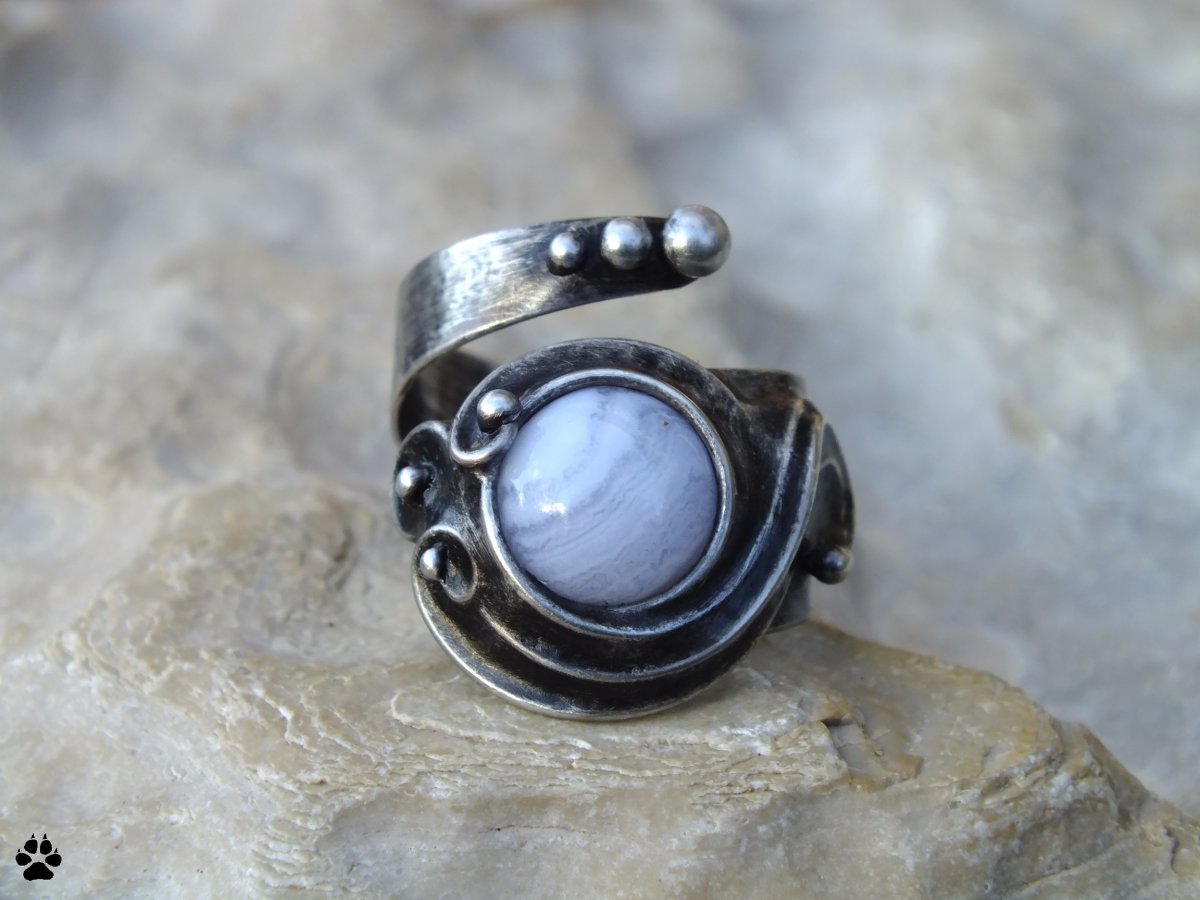 Chladné ráno - prsten s chalcedonem