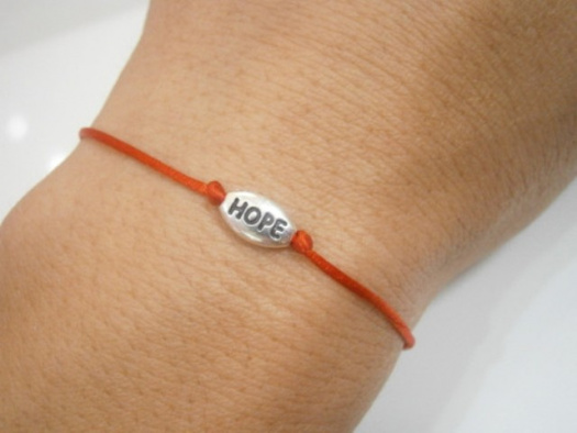 Ochranný saténový náramek *HOPE* (Kabbalah)