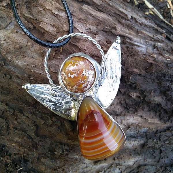 Anděl - Achát oranžový - ochrana, rovnováha, síla