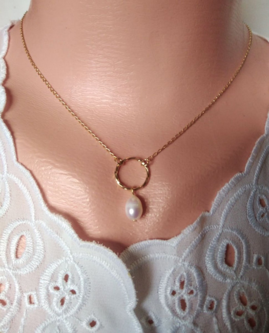 Náhrdelník karma kruh s perlou